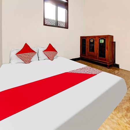 Oyo Homes 91134 Desa Wisata Tebing Lingga Trenggalek Esterno foto