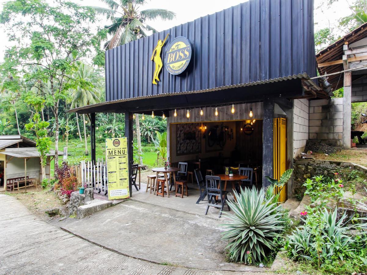 Oyo Homes 91134 Desa Wisata Tebing Lingga Trenggalek Esterno foto